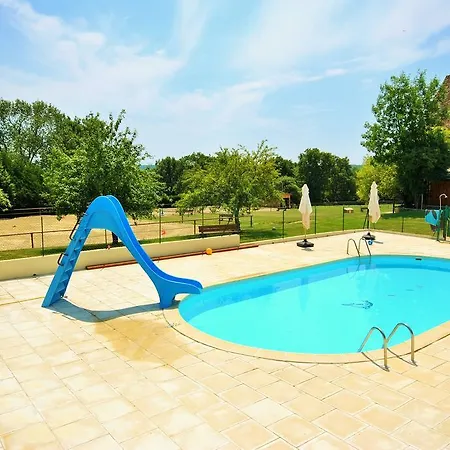 Chalet A5 * Saint-Fargeau-Ponthierry